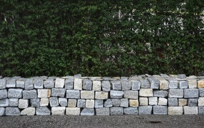 Retaining Walls That Work: Combining Beauty & Drainage Solutions in Your Yard